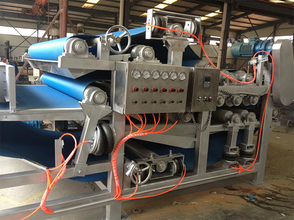 木薯廢渣脫水機準備發(fā)貨