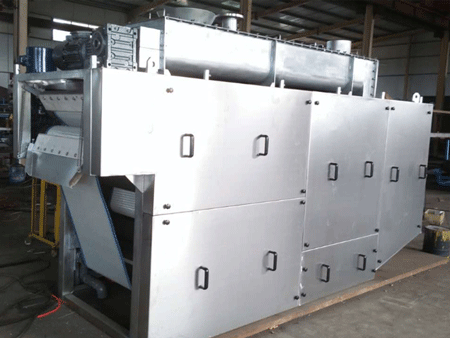 博宇環(huán)保-污泥深度脫水設備.gif 博宇環(huán)保-污泥深度脫水設備.gif