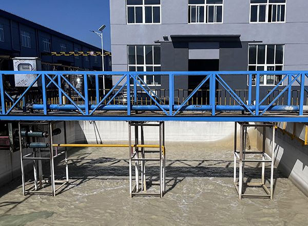 行車(chē)式泵吸泥機(jī)